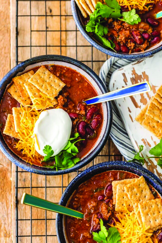 Try this awesome chili recipe with only six ingredients.